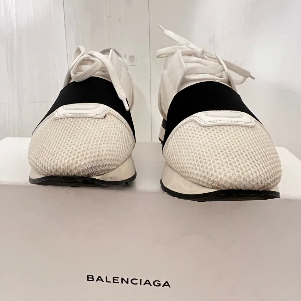 Balenciaga blancnoir white